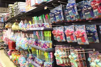 老南寧的秘密基地 市中心批發市場十年如一日，文具用品便靚正，一件也是批發價！